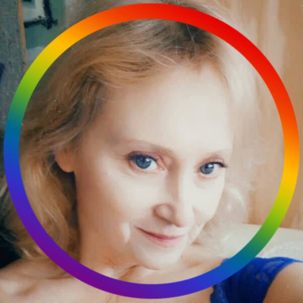 Meet your Posher, Celine